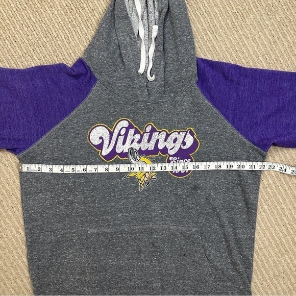 NFL Team Apparel Minnesota Vikings Graphic Pullover Hoodie Size Medium Men - Picture 10 of 11